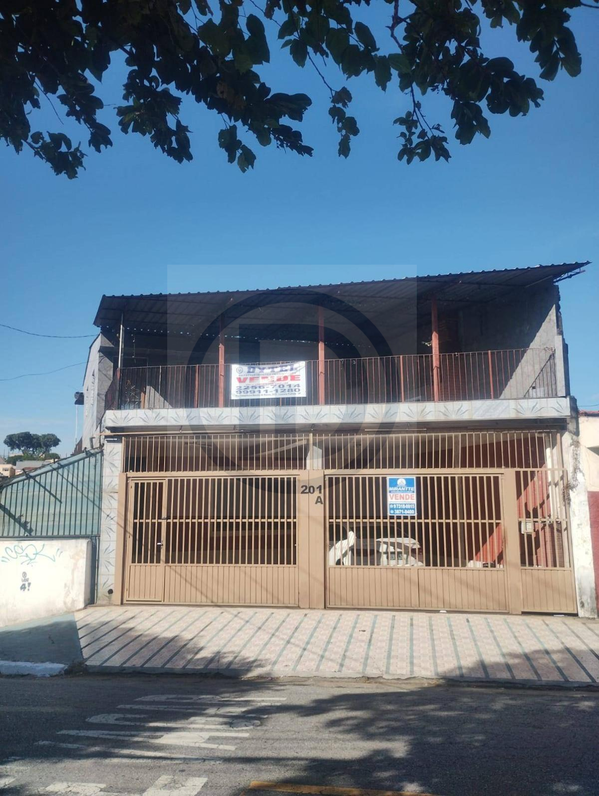 VENDE-SE CASA PRÓXIMO AO SANTANA PARQUE SHOPPING